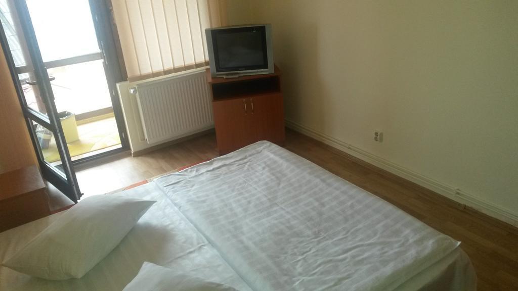 Pensiunea Adi Сепинца Номер фото